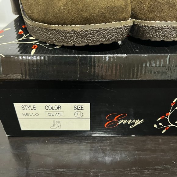 Envy Hello Lace up Suede two tone sweater collar Olive Bootie - Size 7.5 - Picture 4 of 12